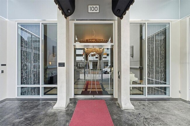 Foto del edificio - 100 S Eola Dr