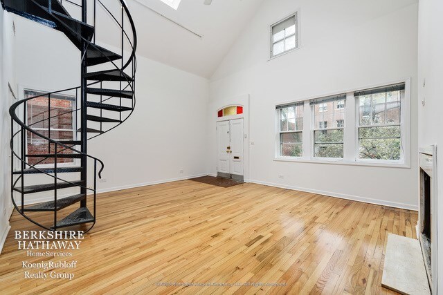 Foto del edificio - 2231 N Wayne Ave