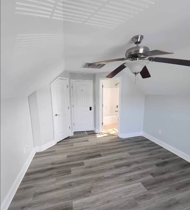 Building Photo - 609 Forbes Dr