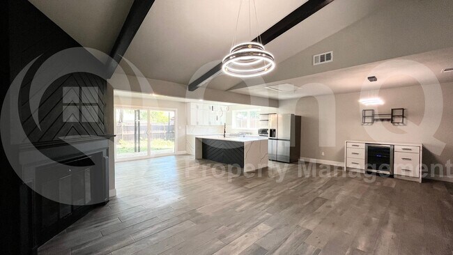 Foto del edificio - 1520 Armstrong Dr