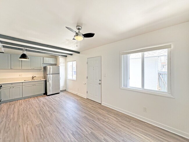Foto del edificio - SD: 1BD/1BA Unit in City Heights with Granite Kitchen & Ceiling Fans