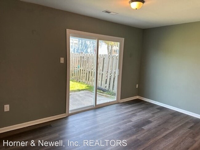 Building Photo - 2 br, 1.5 bath House - 3248 Hunters Mill D...