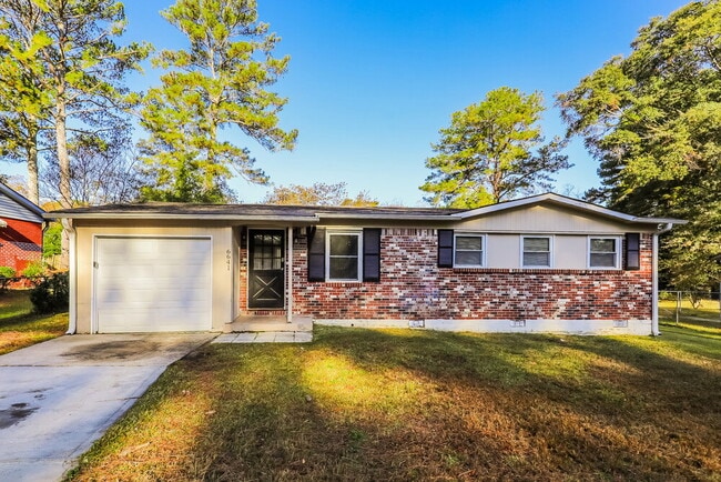 Building Photo - 6641 Wealthy Ct