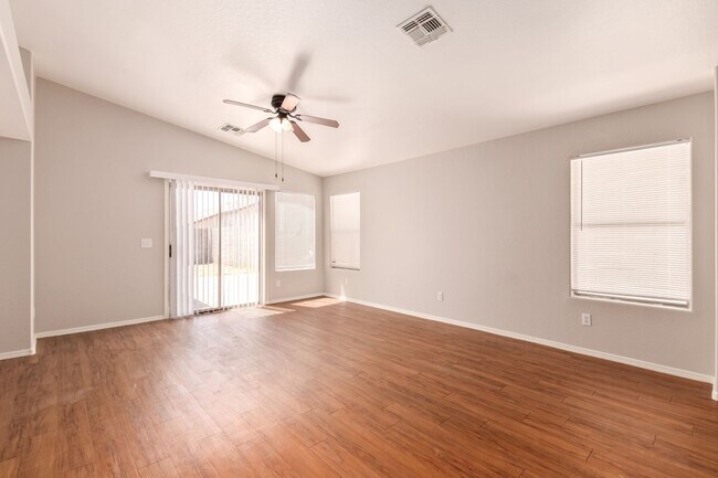 Building Photo - 4 Bedroom 2 Bathroom with Solar Panels