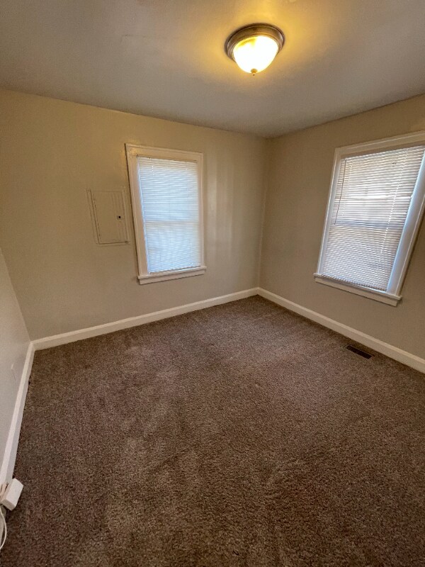 Building Photo - 3330 Orchard Ave