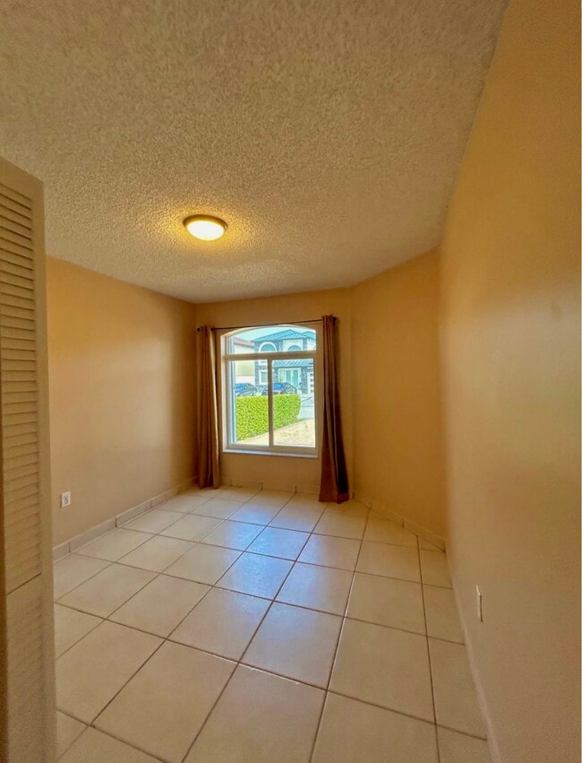 Foto del edificio - 20049 NW 86th Ct