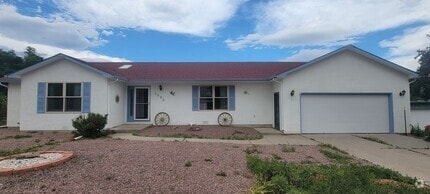 Building Photo - 2600 N 5th St