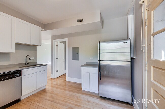 Foto del edificio - 934 Pleasant St