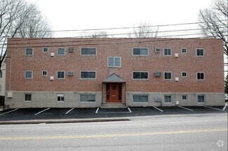 Building Photo - 45-47-47 Media Line Rd