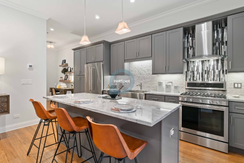Photo - 1031 W Monroe St (Chicago, IL)