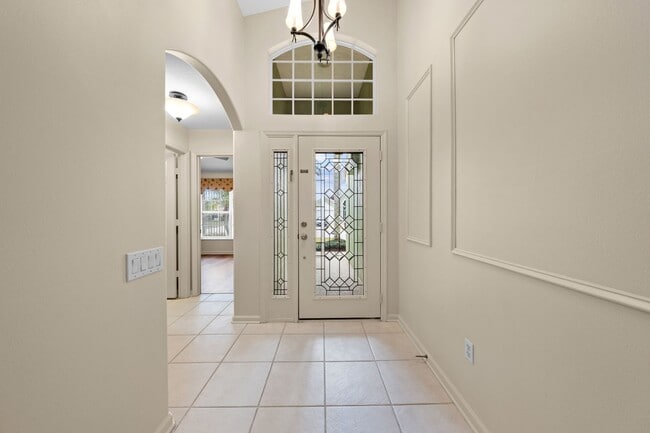 Foto del edificio - Immaculate 3 Bedroom Home in Gated Community - Stonefield