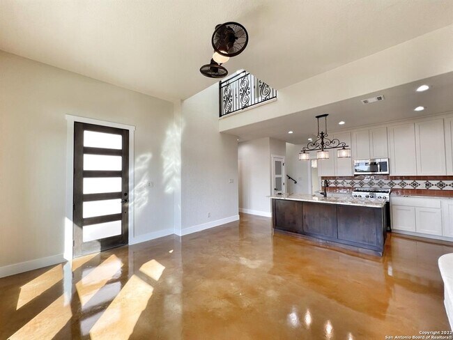 Building Photo - 1690 Gruene Vineyard Crossing