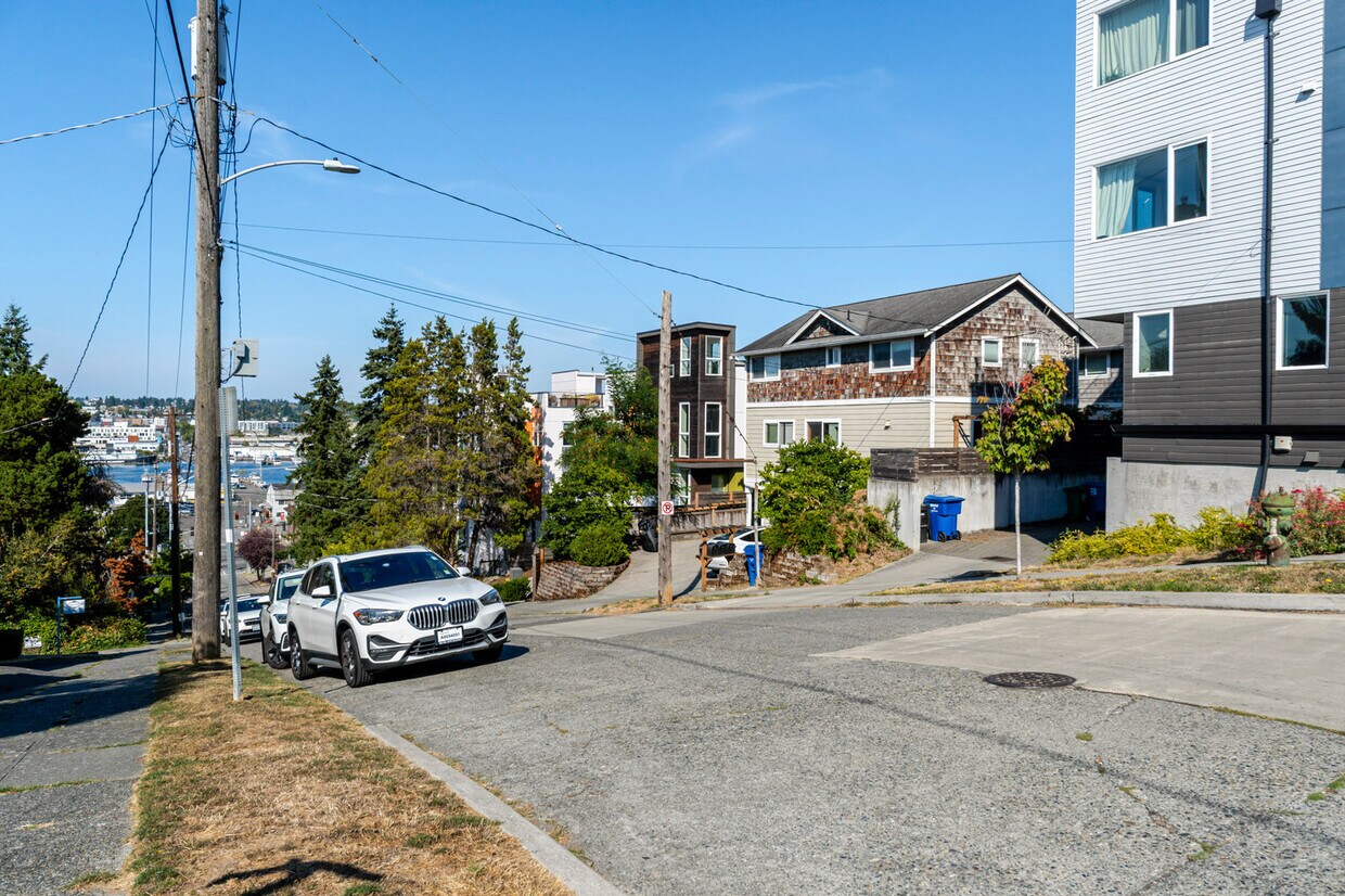 3811 13th Ave W Unit SI FL-1-ID899, Seattle, WA 98119 | Apartments.com