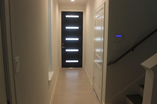 Foto del edificio - 1204 Highland Vineyard Ln