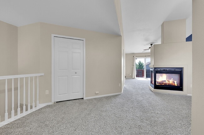 Photo - $1,750.00, 4 bed, 3 bath, located in Color... Apartment