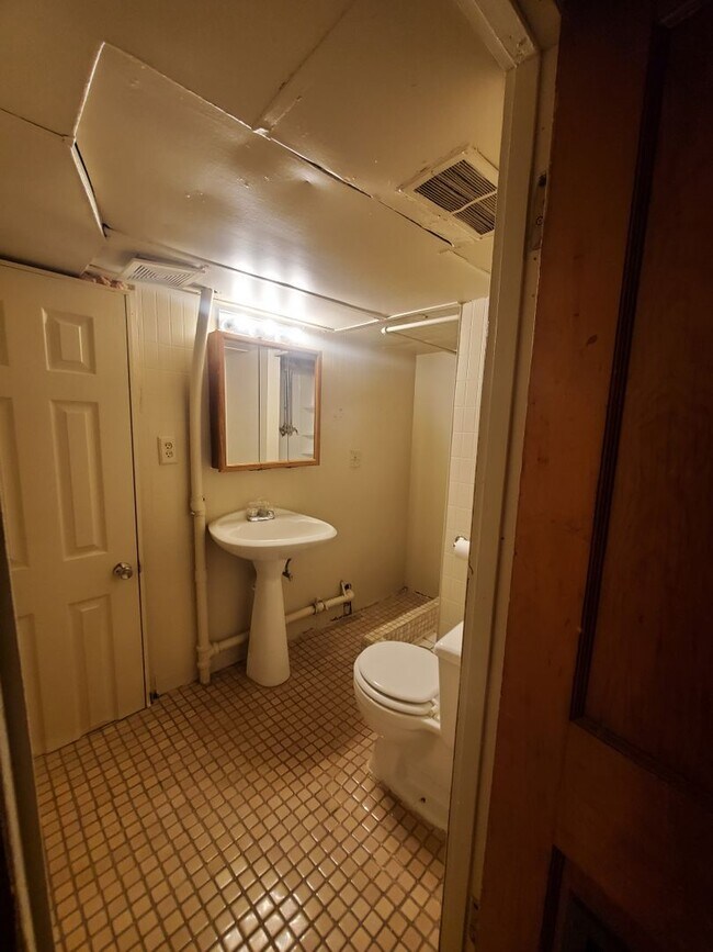 Foto del edificio - Converse Ave