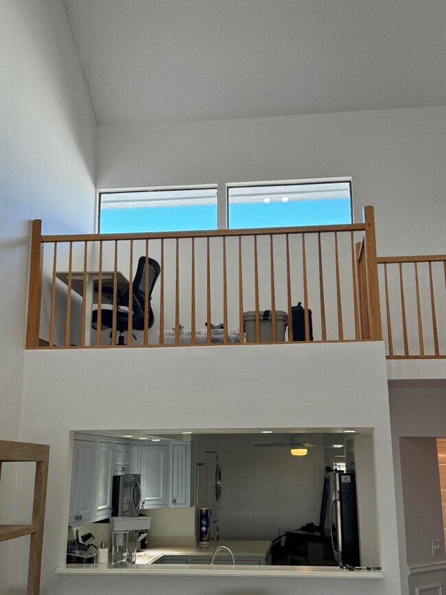 Foto del edificio - 543 Bay Colony Dr N