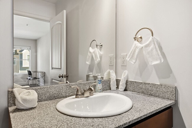 Foto del edificio - 205 Tiliwa Ct