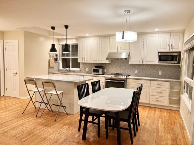 Foto del edificio - 935 E Cardinal Dr