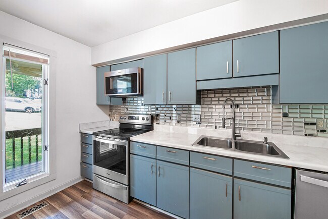 Foto del edificio - 3606 Top of the Pines Ct