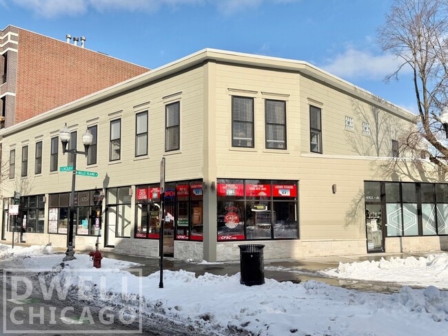 Building Photo - 4101 N Lincoln Ave