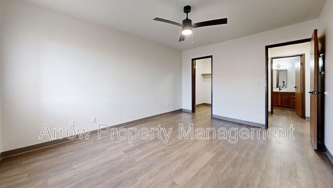 Building Photo - 201 E Arbor Ave