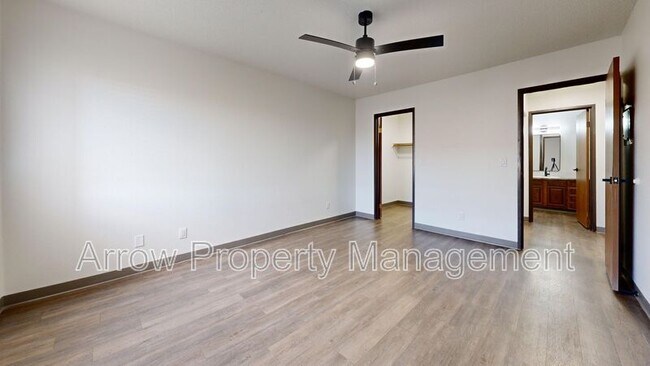 Foto del edificio - 201 E Arbor Ave