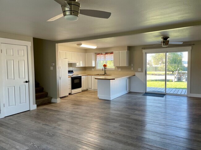 Foto del edificio - 4410 E Locust Ln