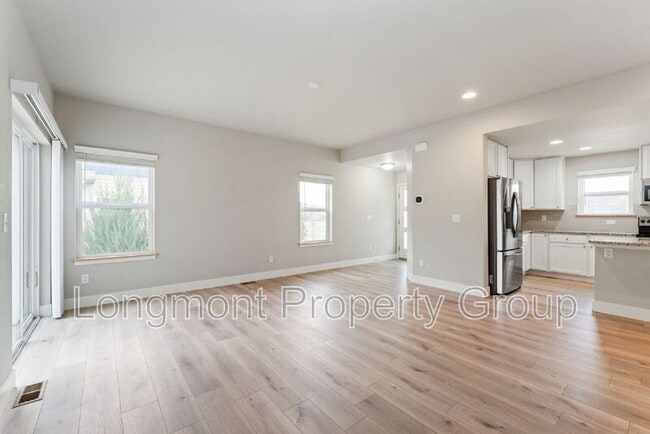 Foto del edificio - 1303 S Oak Ct.