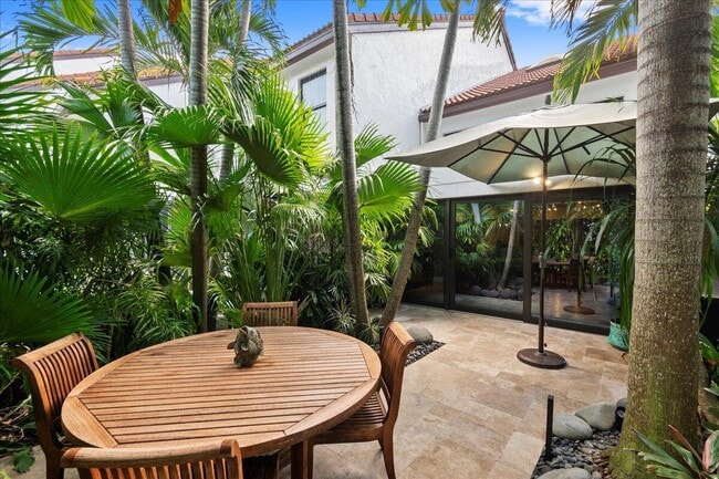 Foto del edificio - 2379 Treasure Isle Dr