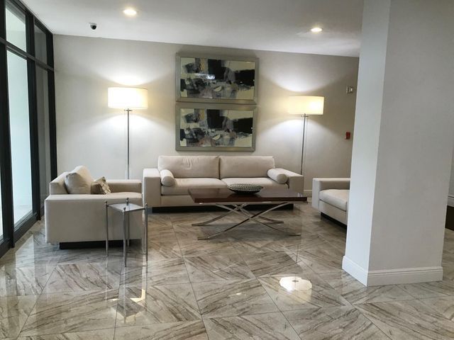 Foto del edificio - 2425 Presidential Way