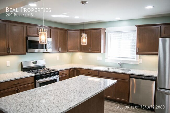 Building Photo - 209 Buffalo St