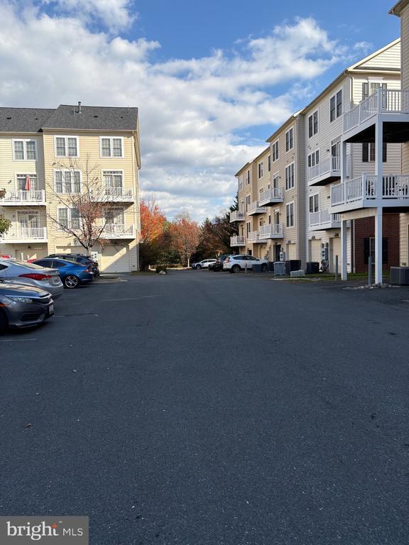 Foto del edificio - 635 Whetstone Glen St