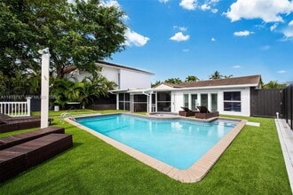 Building Photo - 7701 NE 8th Ave