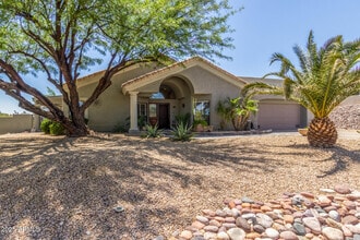 Building Photo - 15759 E Echo Hill Dr