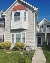 Building Photo - 13819 Lord Fairfax Pl