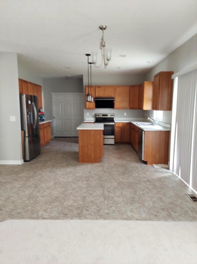 Building Photo - 6808 Dulles Dr