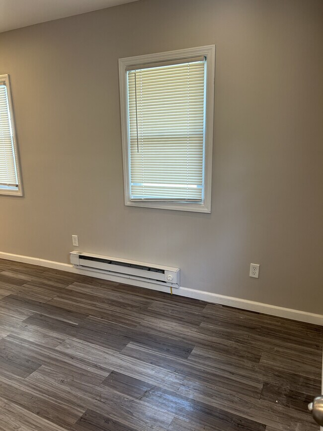 Building Photo - 1 Richwood Pl