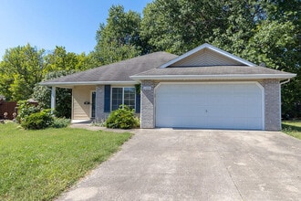 Building Photo - 1404 Jean Rae Dr