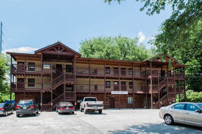 Building Photo - Laurel Place Apartments