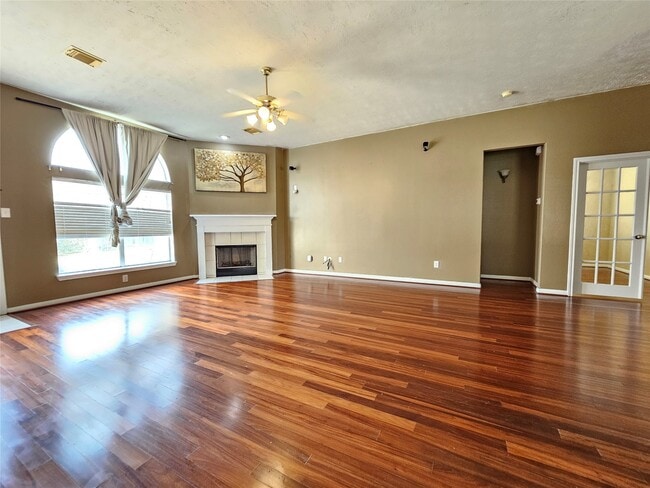 Building Photo - 7714 Chateau Point Ln