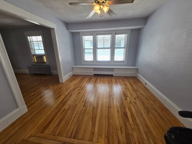 Foto del edificio - 30 Maple Ave