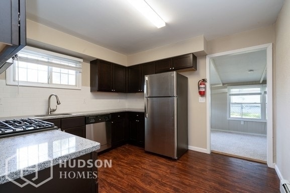 Building Photo - 41 Kendall Dr