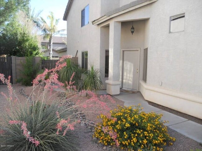 Photo - 519 W Douglas Ave House