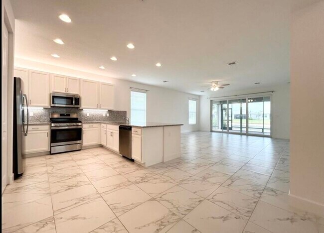 Foto del edificio - 11650 SW Moon River Way