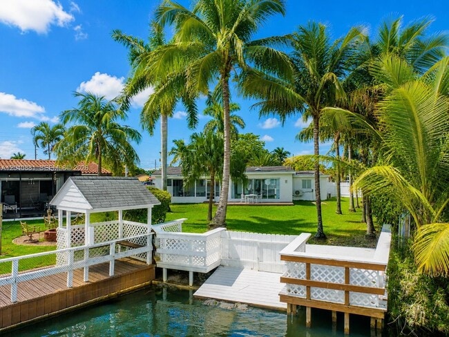 Foto del edificio - 2531 NE 209th Terrace