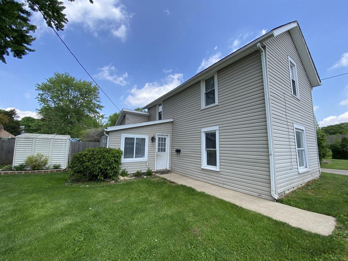 114 E Vine St, Bradford, OH 45308 House Rental in Bradford, OH