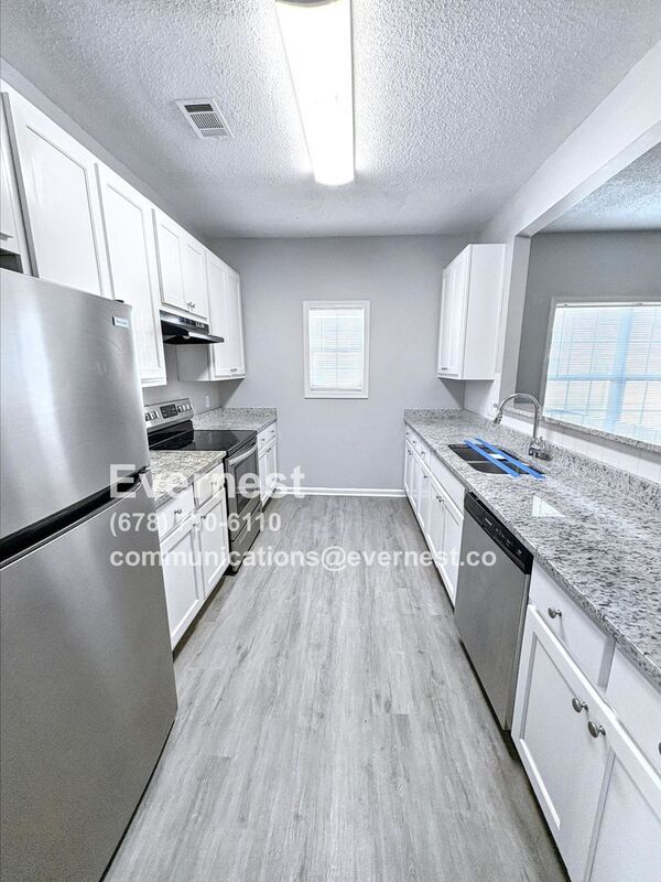 Building Photo - 8641 Thomas Rd