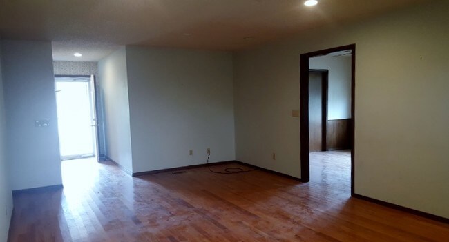 Building Photo - 1310 Manning Ct