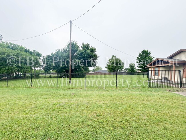 Foto del edificio - 107 Sunny Ln